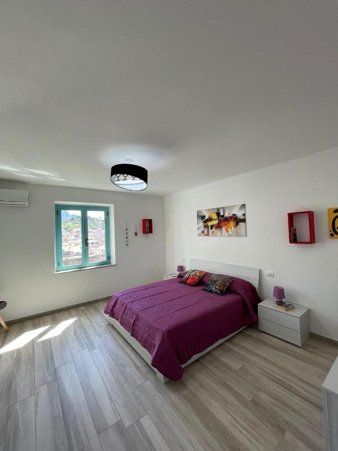 Casa Vacanze Sa Piazza Apartment Dorgali Bagian luar foto